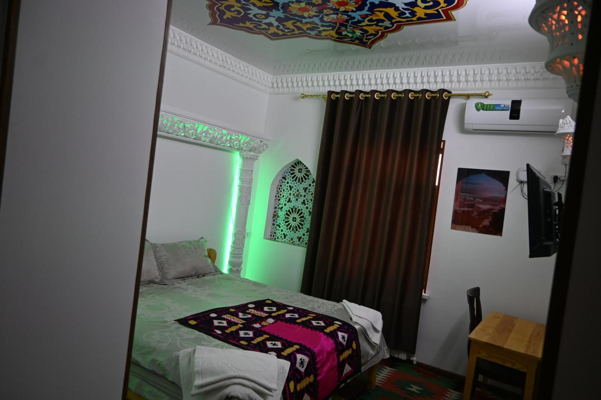 Khiva Tosh Darvoza & Trip Service ภายนอก รูปภาพ