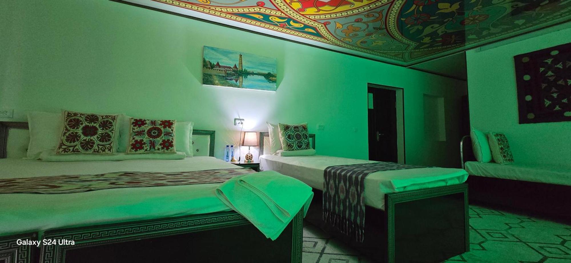 Khiva Tosh Darvoza & Trip Service ภายนอก รูปภาพ